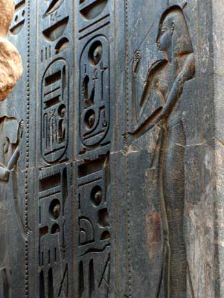 detail carving luxor