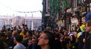 parade crowd parade crowd