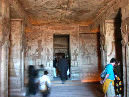 inside queens abu simbel