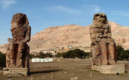 colossi of memnon