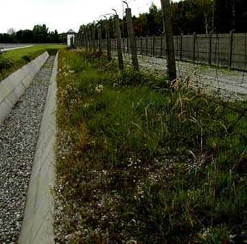 dachau boundary fence