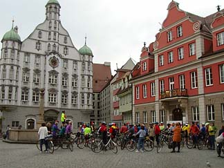 rathus with bike meeting