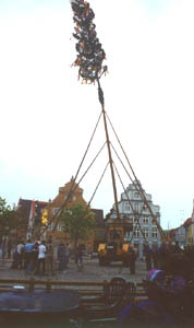 maypole3