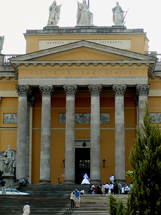 wedding day at church eger