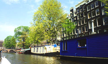 houseboats