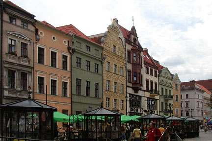 houses on square