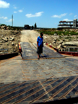 entrance to ferry braila