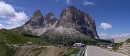 passo di gardena trio big * A panoramic view of the three huge rock mountains that rise above the Passo di Gardena. * 576 x 251 * (53KB)