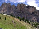 passo di sella big peaks * The Groupo di Sella, the mountains that define this area of the Dolomites.  Various passes take you on almost all sides of this group of mountains. * 432 x 323 * (57KB)