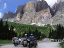 passo di sella jim lars italians * Jim and Lars discussing the group of Italians that also stopped here to admire the gorgeous view. * 432 x 323 * (60KB)